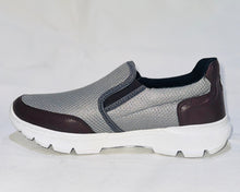 Charger l&#39;image dans la galerie, حذاء طبي رياضي  Medic